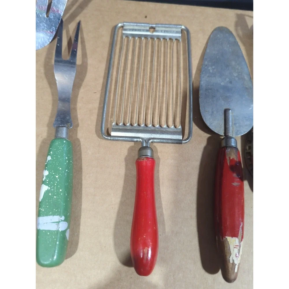 Lot of 6 Vintage Kitchen Cooking Utensils Primitive Red/Green/White Wood Handles